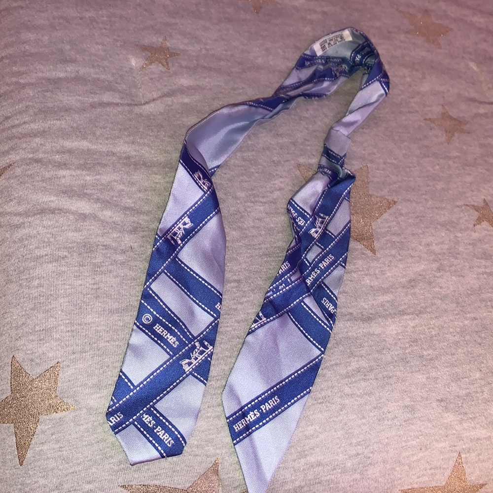 neck scarf hermès